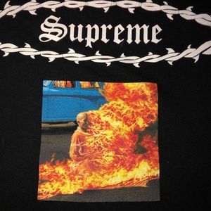 Supreme T-shirt